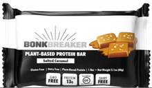 Indlæs billede til gallerivisning 12 STK - Bonk Breaker Protein Bar Saltet Caramel
